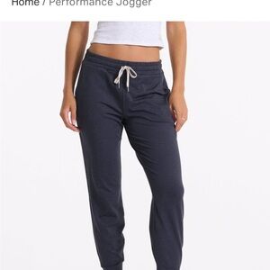Performance jogger